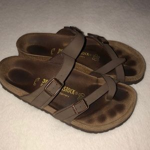 Birkenstock Mayari in Mocha